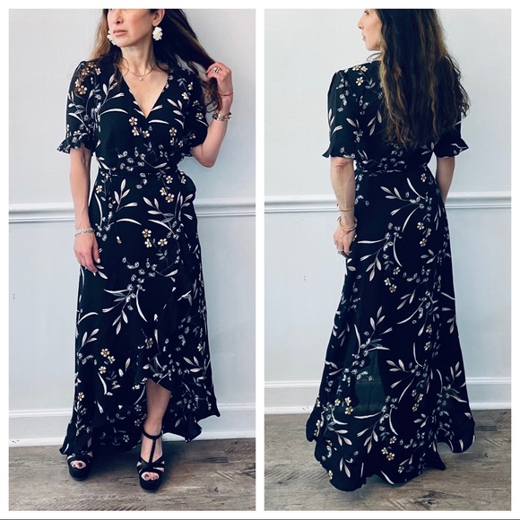 Fabulous Beautiful Print wrap dress - Picture 2 of 7